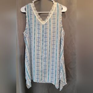 NWT Sami & Jo Blue And White Patyern Tank. Woman's Size 1X.